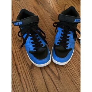 NIKE Mogan Mid 2 Jr Hook & Loop Skateboarding Shoes Youth 7Y (645025-404). Nice!